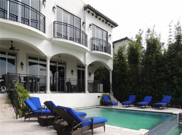 5 Bedroom Villa For Sale Miami Beach Lp09735 23fbecc46c1c0800.jpg