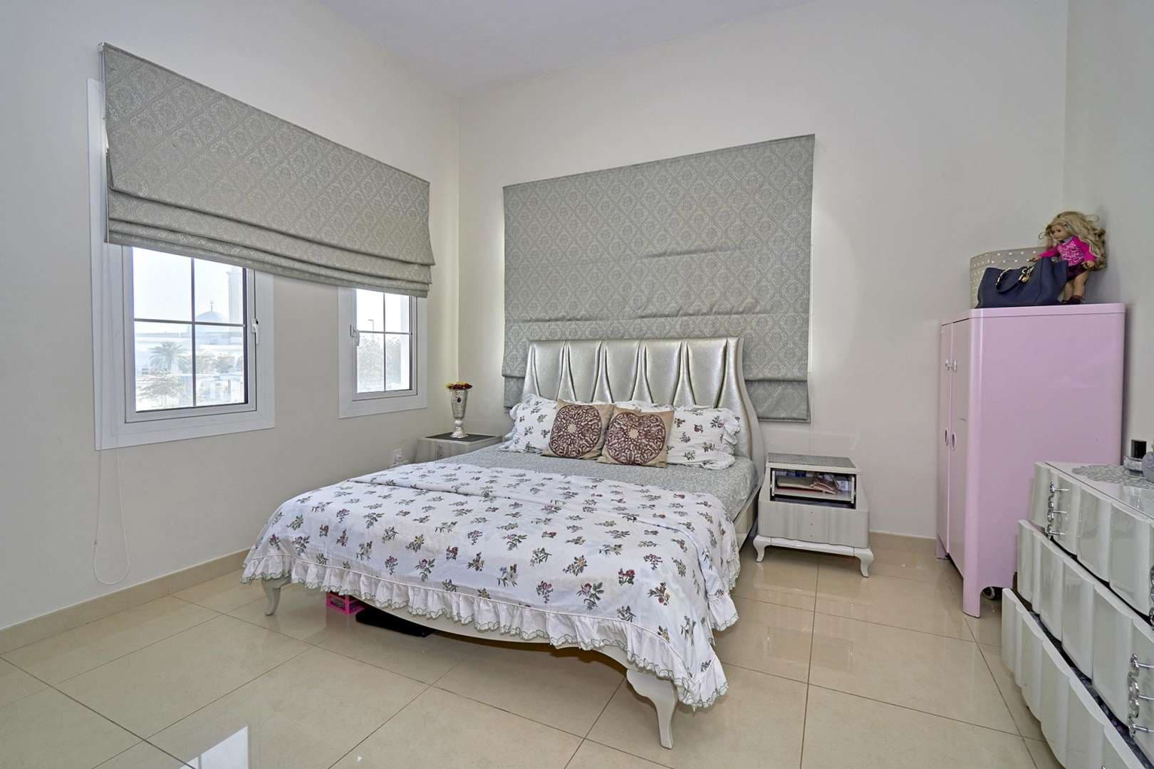 5 Bedroom Villa For Sale Naseem Lp06233 19ce6a0d05e46a00.jpg