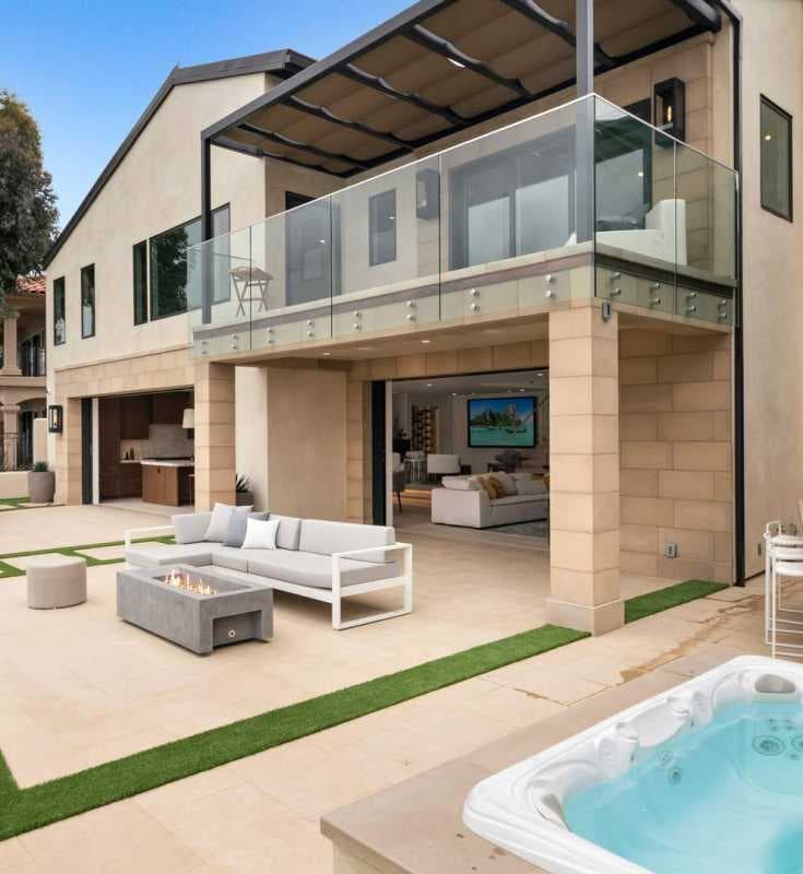 5 Bedroom Villa For Sale Newport Beach Lp01305 163ef67b1a978f00.jpg