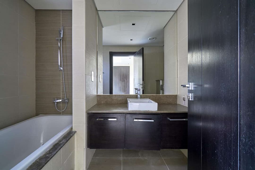6 Bedroom Villa For Rent Dubai Style Lp05963 11d221cbd7e72100.jpg