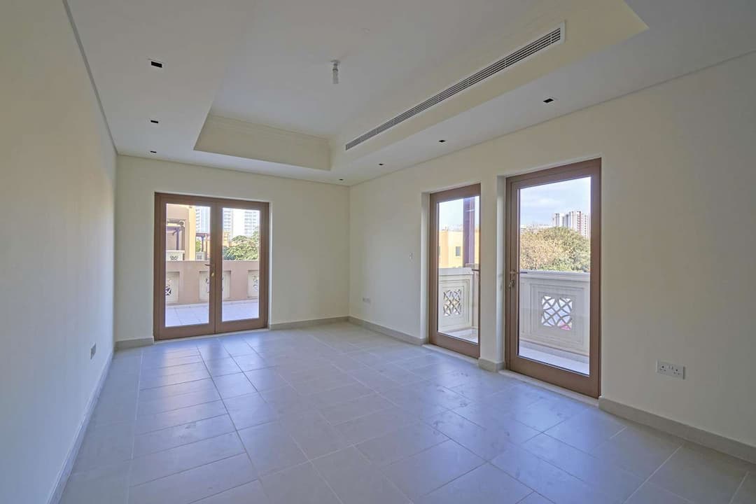 6 Bedroom Villa For Rent Dubai Style Lp05963 19901e19cd88210.jpg