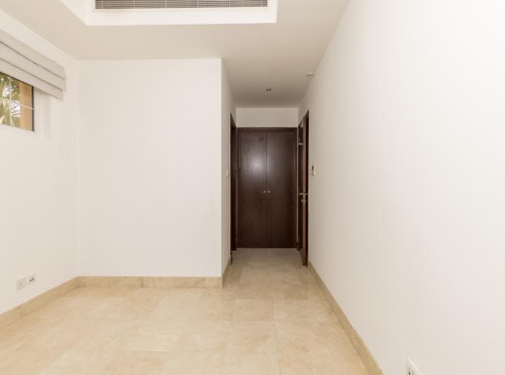 6 Bedroom Villa For Rent La Avenida Lp14269 1f5ad8f1a5c8bd00.jpg