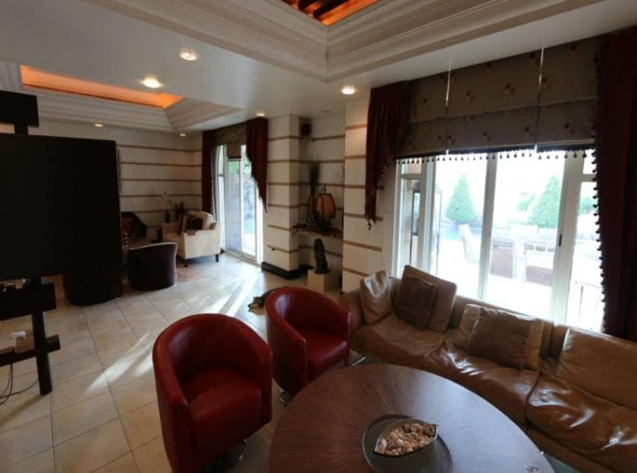 6 Bedroom Villa For Rent Victory Heights Lp12398 1a8450290bcba000.jpg