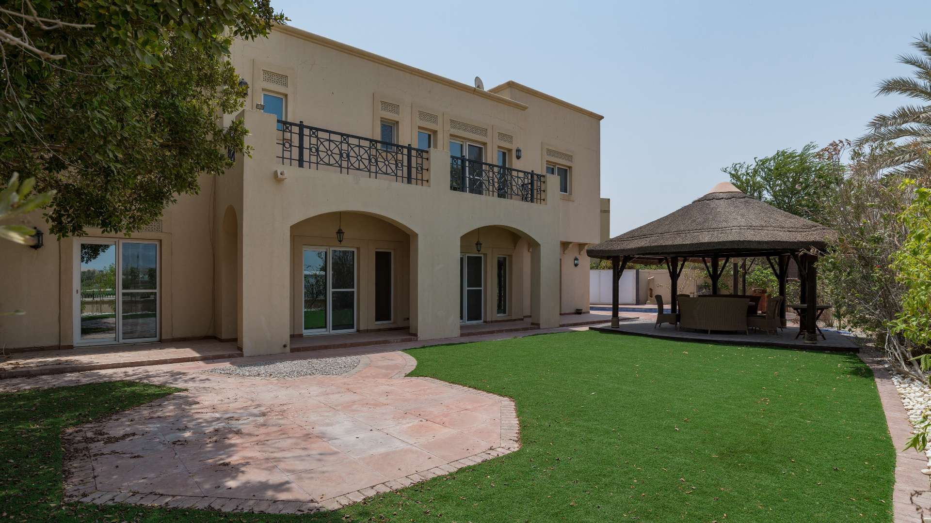 6 Bedroom Villa For Sale Al Mahra Lp08133 13755b773617a200.jpg