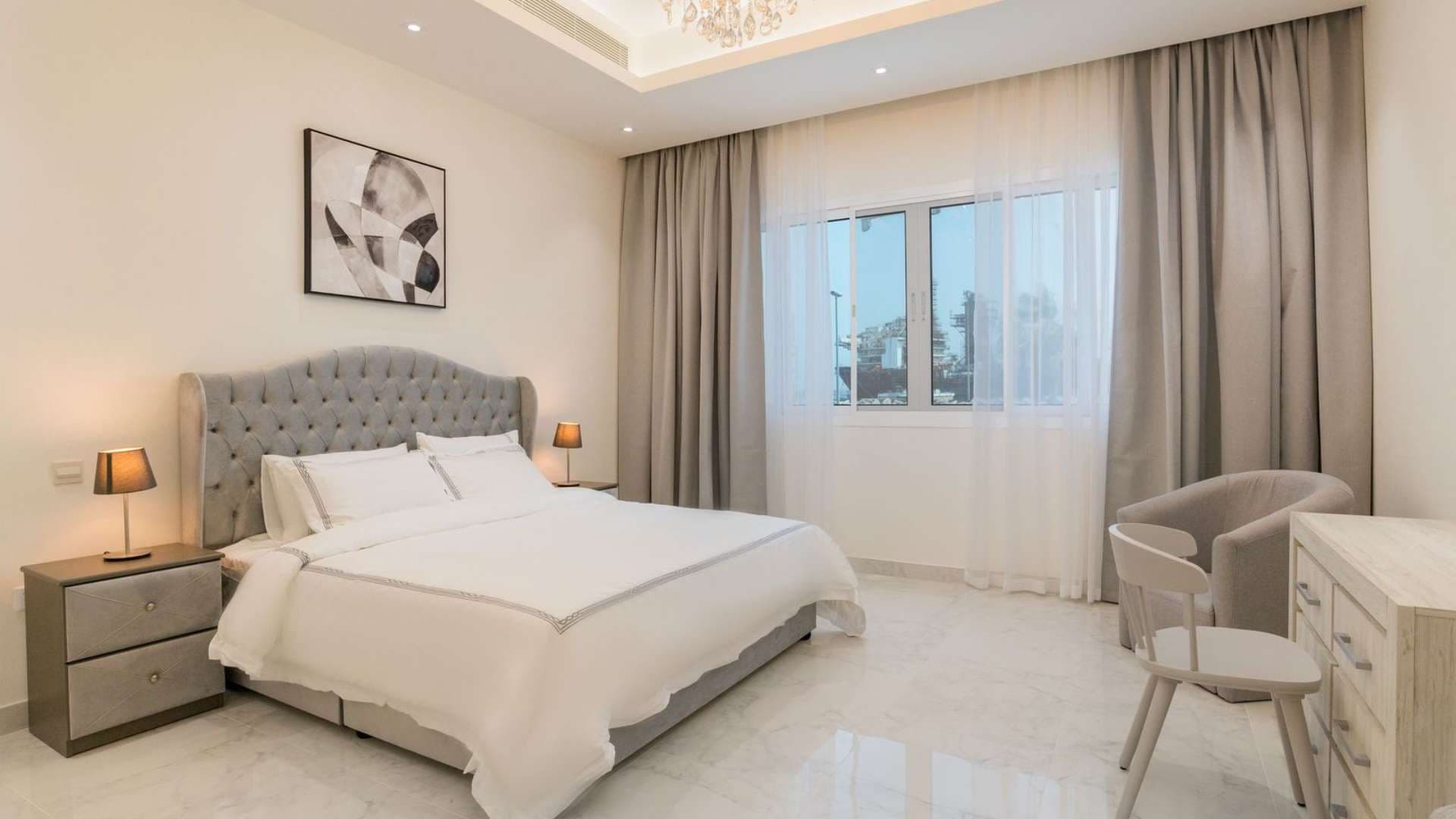 6 Bedroom Villa For Sale Pearl Jumeirah Lp08107 636c61338bd2d80.jpeg