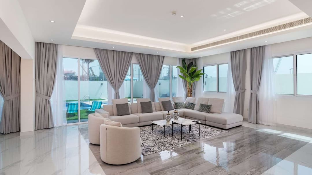 6 Bedroom Villa For Sale Pearl Jumeirah Lp08107 9deddc735cb0080.jpeg