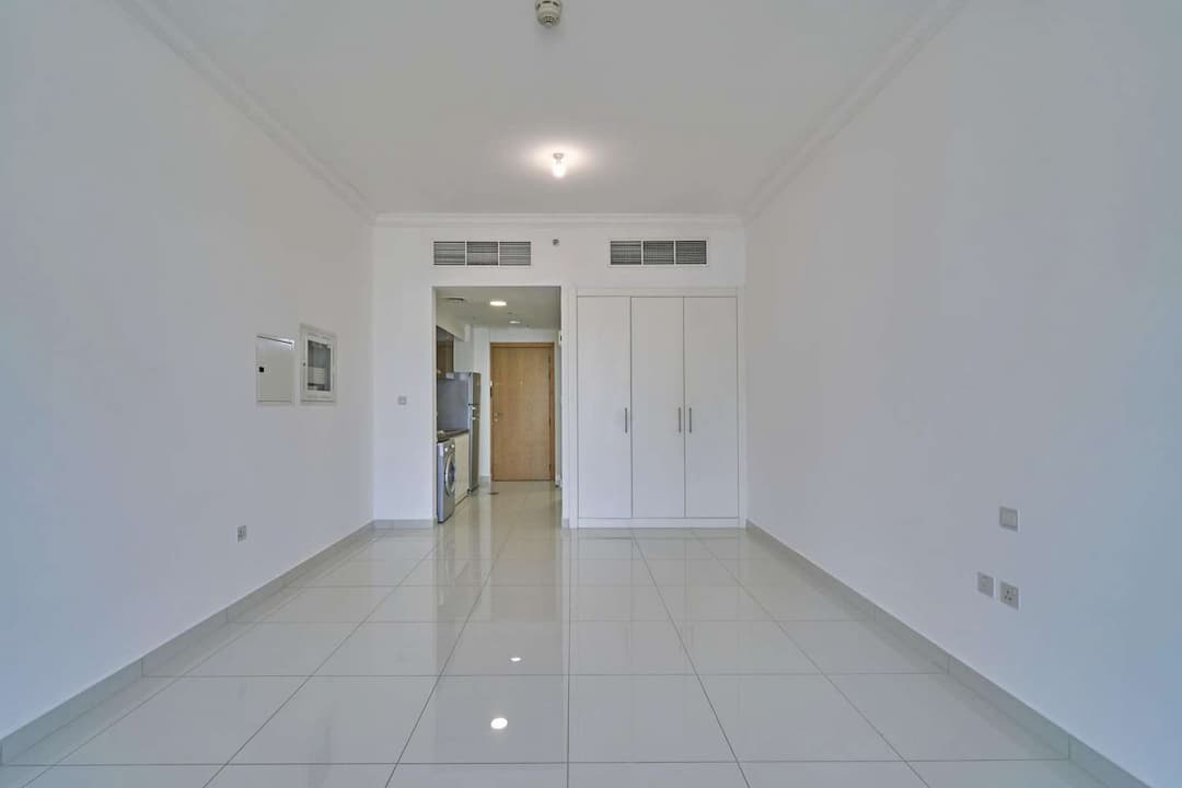 Studio Bedroom Apartment For Rent Executive Bay Lp05403 1c1d24b9ce55c300.jpg