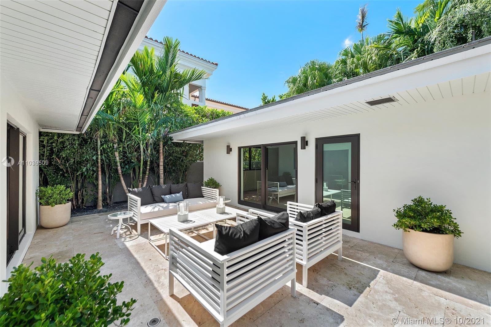 9 Bedroom Condominium For Sale Miami Beach Lp09826 22f69416c2c17600.jpg