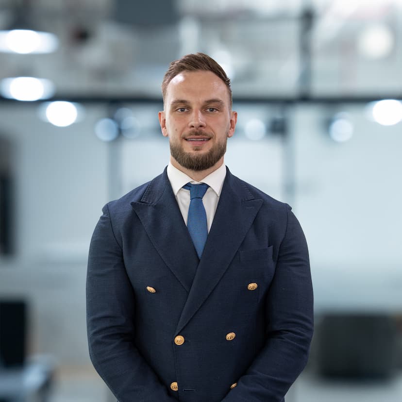 Ryan North - Associate Director | Luxury Property