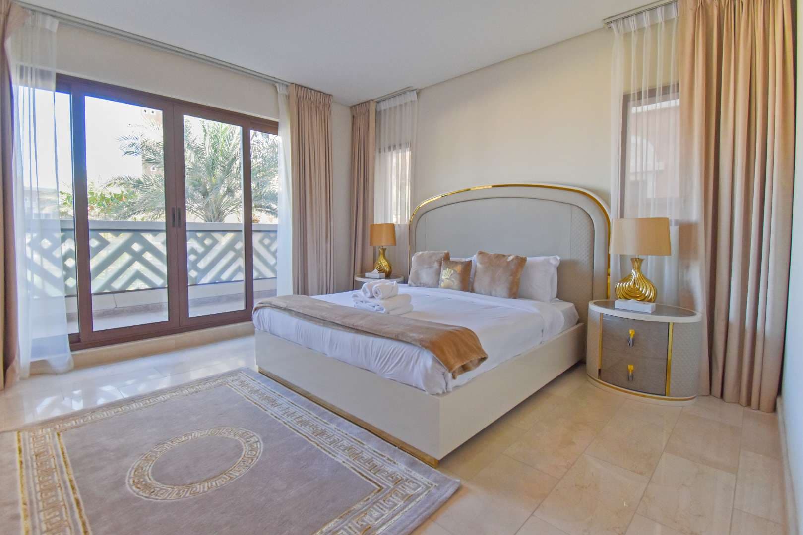 Stunning Balqis Residences Villa | LuxuryProperty.com